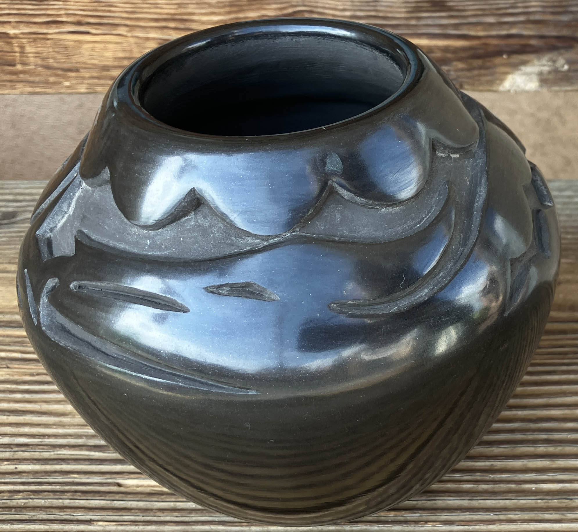 Glenda Naranjo | Santa Clara Carved pot | Penfield Gallery of Indian Arts | Albuquerque, New Mexico